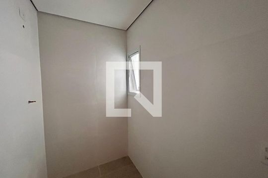 Banheiro da Suíte 2 de casa à venda com 4 quartos, 135m² em Vila Augusta, Guarulhos