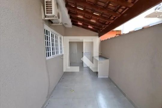 Casa para alugar com 2 quartos, 62m² em Santa Maria, Belo Horizonte