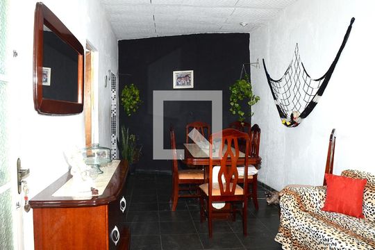 Sala de casa para alugar com 3 quartos, 75m² em Tupi, Belo Horizonte