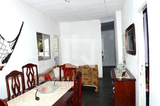 Sala de casa para alugar com 3 quartos, 75m² em Tupi, Belo Horizonte