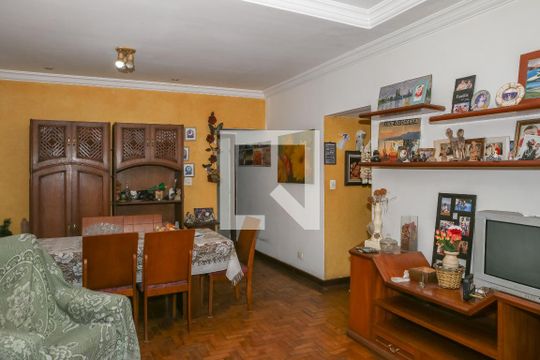 Sala de casa à venda com 3 quartos, 300m² em Alto da Lapa, São Paulo