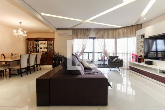 Sala de apartamento à venda com 3 quartos, 139m² em Vila Jacuí, São Paulo