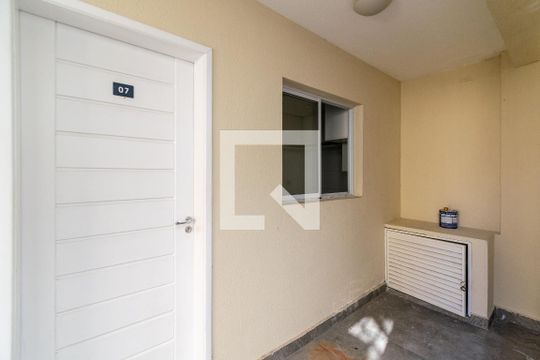 Quintal de casa para alugar com 1 quarto, 40m² em Jardim Oriental, São Paulo