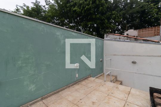 Quintal de casa à venda com 2 quartos, 110m² em Itaim Bibi, São Paulo