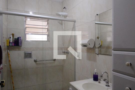 Banheiro de casa à venda com 9 quartos, 400m² em Vila Arapua, São Paulo
