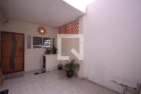 Entrada de casa à venda com 9 quartos, 400m² em Vila Arapua, São Paulo