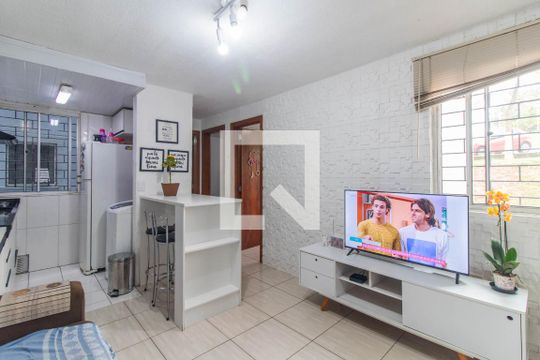 Sala de apartamento à venda com 2 quartos, 48m² em Vila Nova, Porto Alegre