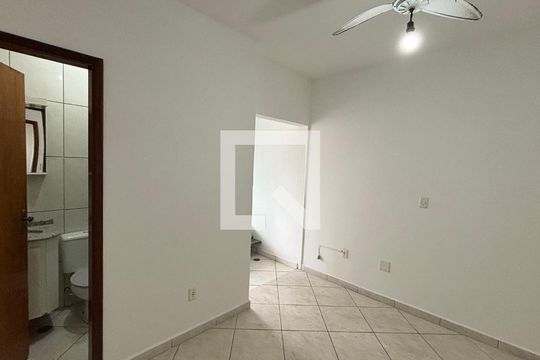 Suite 1 de casa à venda com 2 quartos, 100m² em Vila Pires, Santo André