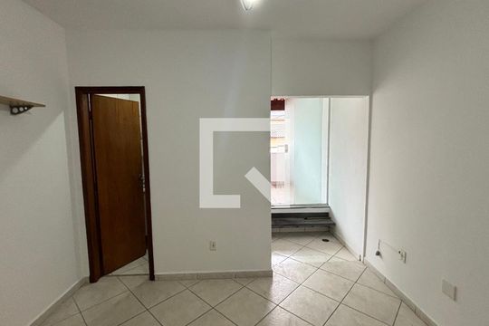 Suite 1 de casa à venda com 2 quartos, 100m² em Vila Pires, Santo André