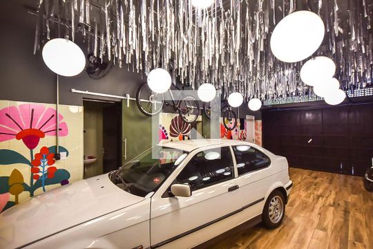 Garagem de casa à venda com 3 quartos, 260m² em Vila Progredior, São Paulo