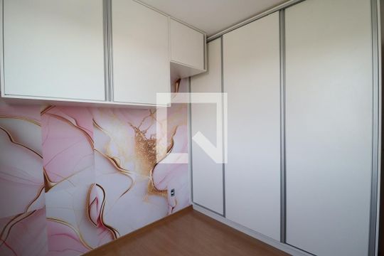 Quarto 1 de apartamento para alugar com 2 quartos, 47m² em Grand Ville, Uberlândia