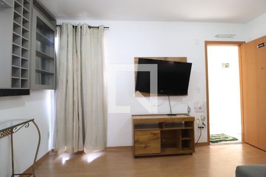 Sala de apartamento para alugar com 2 quartos, 47m² em Grand Ville, Uberlândia