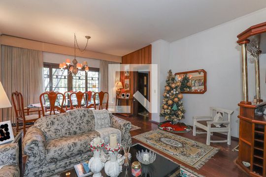 Sala de casa à venda com 3 quartos, 308m² em Boa Vista, Porto Alegre