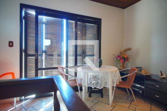Sala 2 de apartamento à venda com 3 quartos, 140m² em São Sebastião, Porto Alegre