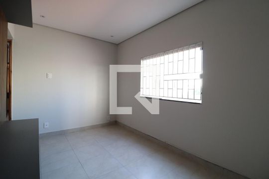 Sala de TV de casa para alugar com 3 quartos, 163m² em Santa Mônica, Uberlândia
