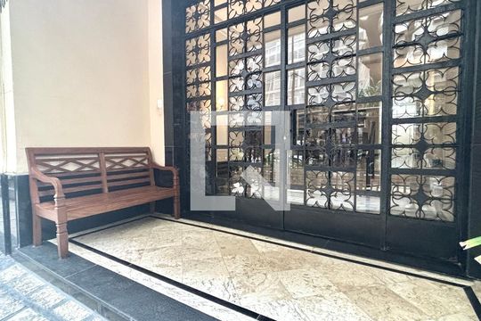 Portaria de apartamento para alugar com 2 quartos, 87m² em Copacabana, Rio de Janeiro