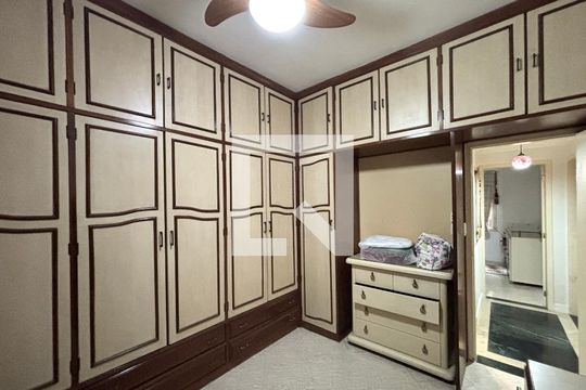 Quarto de apartamento para alugar com 2 quartos, 87m² em Copacabana, Rio de Janeiro