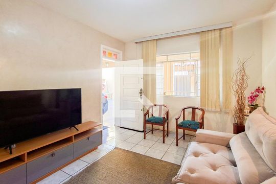 Sala de casa à venda com 5 quartos, 253m² em Paraíso, Belo Horizonte