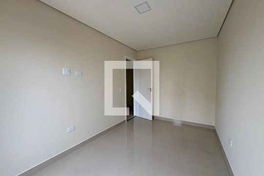 Quarto 1 de apartamento para alugar com 2 quartos, 45m² em Vila Gilda, Santo André
