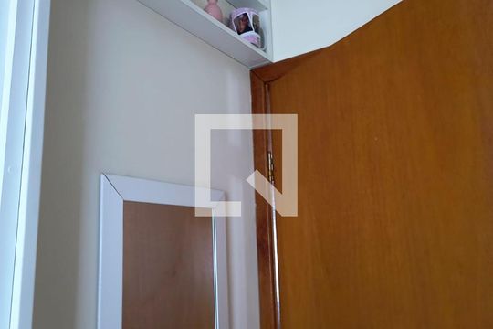 Quarto 1 de apartamento à venda com 2 quartos, 40m² em Cidade Líder, São Paulo