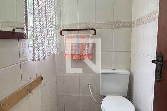 Lavabo de casa à venda com 4 quartos, 246m² em Vila América, Santo André