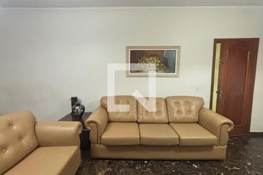 Sala de casa à venda com 4 quartos, 246m² em Vila América, Santo André