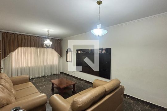 Sala de casa à venda com 4 quartos, 246m² em Vila América, Santo André