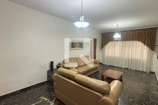 Sala de casa à venda com 4 quartos, 246m² em Vila América, Santo André