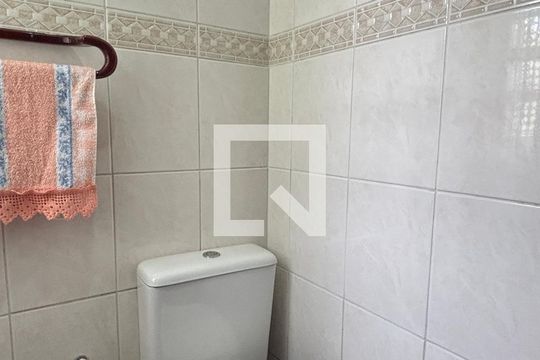 Lavabo de casa à venda com 4 quartos, 246m² em Vila América, Santo André
