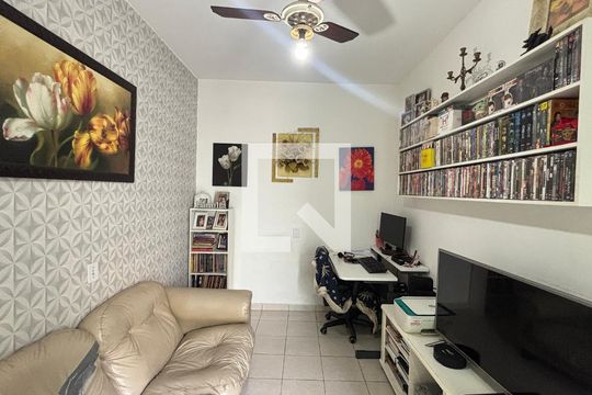 Casa 2 - Sala de casa à venda com 4 quartos, 246m² em Vila América, Santo André