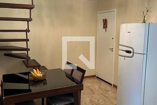 Sala de apartamento à venda com 2 quartos, 90m² em Alípio de Melo, Belo Horizonte