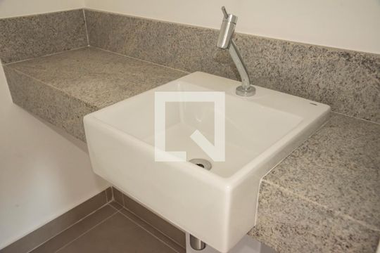 Lavabo de apartamento para alugar com 3 quartos, 115m² em Vila da Saúde, São Paulo