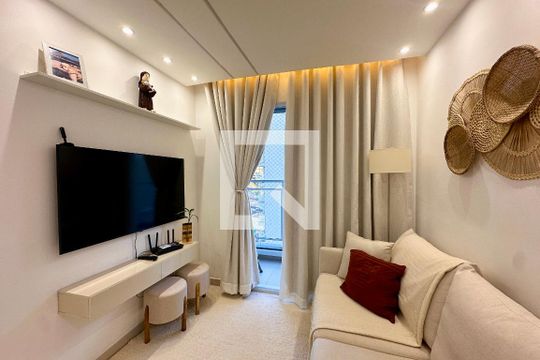 Sala de apartamento à venda com 2 quartos, 44m² em Santo Cristo, Rio de Janeiro
