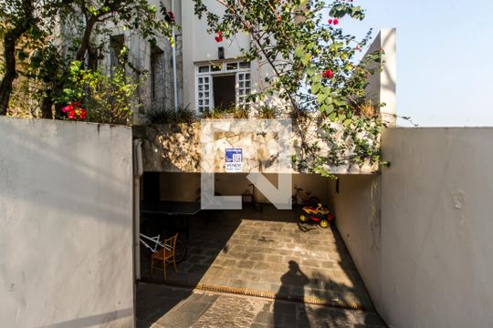 Garagem de casa à venda com 4 quartos, 400m² em Alphaville, Santana de Parnaíba