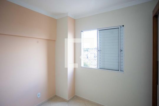 Quarto 1 de apartamento à venda com 2 quartos, 44m² em Canhema, Diadema