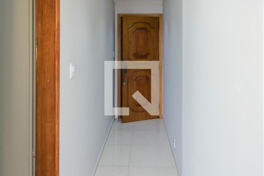 Hall de apartamento à venda com 2 quartos, 55m² em Irajá, Rio de Janeiro