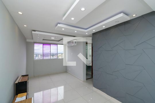 Sala de apartamento à venda com 2 quartos, 55m² em Irajá, Rio de Janeiro