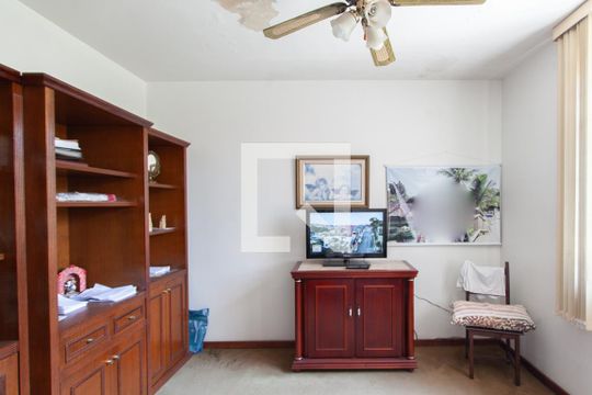 Quarto 1 - Casa 1 de casa à venda com 6 quartos, 365m² em Santa Monica, Belo Horizonte