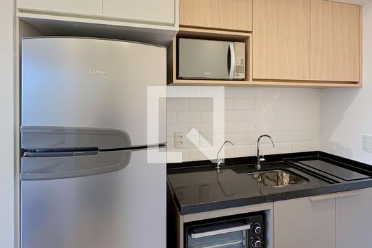 Cozinha de kitnet/studio para alugar com 1 quarto, 23m² em Vila Mariana, São Paulo