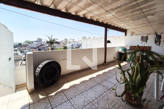 Área de Serviço de casa para alugar com 3 quartos, 300m² em Vila Planalto, São Bernardo do Campo
