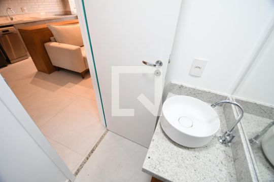 Lavabo de apartamento à venda com 1 quarto, 50m² em Nova Campinas, Campinas