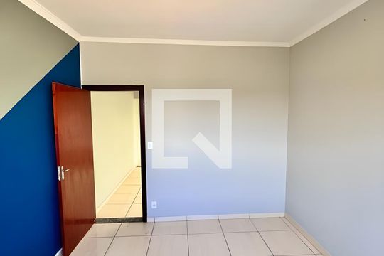 Quarto de casa para alugar com 2 quartos, 55m² em Cinquentenario, Belo Horizonte