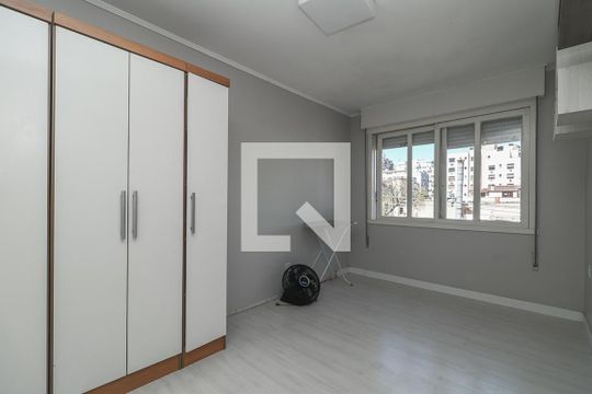 Quarto de apartamento para alugar com 2 quartos, 63m² em São João, Porto Alegre