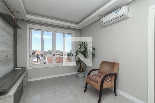 Sala de apartamento para alugar com 2 quartos, 63m² em São João, Porto Alegre