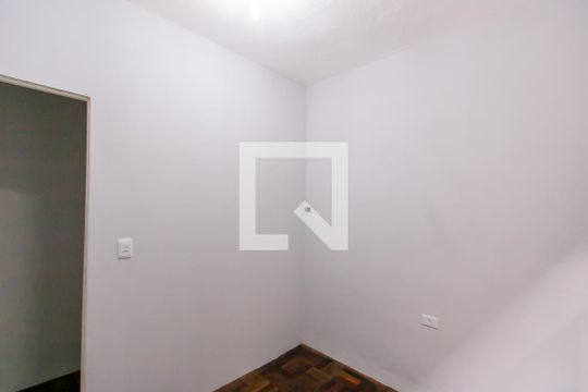 Quarto 2 de casa para alugar com 2 quartos, 70m² em Jardim Danfer, São Paulo