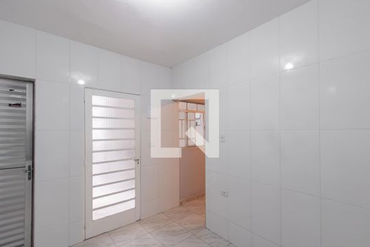 Cozinha de casa para alugar com 1 quarto, 40m² em Jardim Danfer, São Paulo