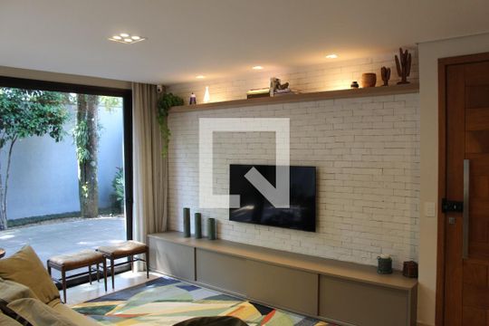 Sala de casa de condomínio à venda com 4 quartos, 475m² em Santo Amaro, São Paulo