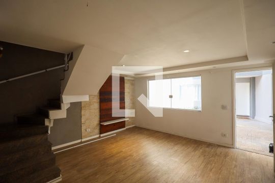 Sala  de casa de condomínio à venda com 3 quartos, 120m² em Vila do Castelo, São Paulo