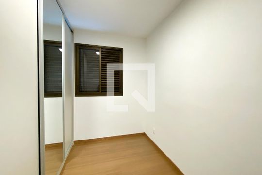 Quarto  de apartamento para alugar com 4 quartos, 250m² em Calafate, Belo Horizonte