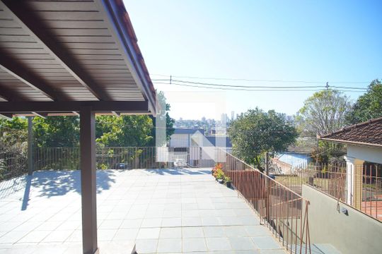 Vista do Quarto 1 de casa à venda com 4 quartos, 184m² em Rincão, Novo Hamburgo